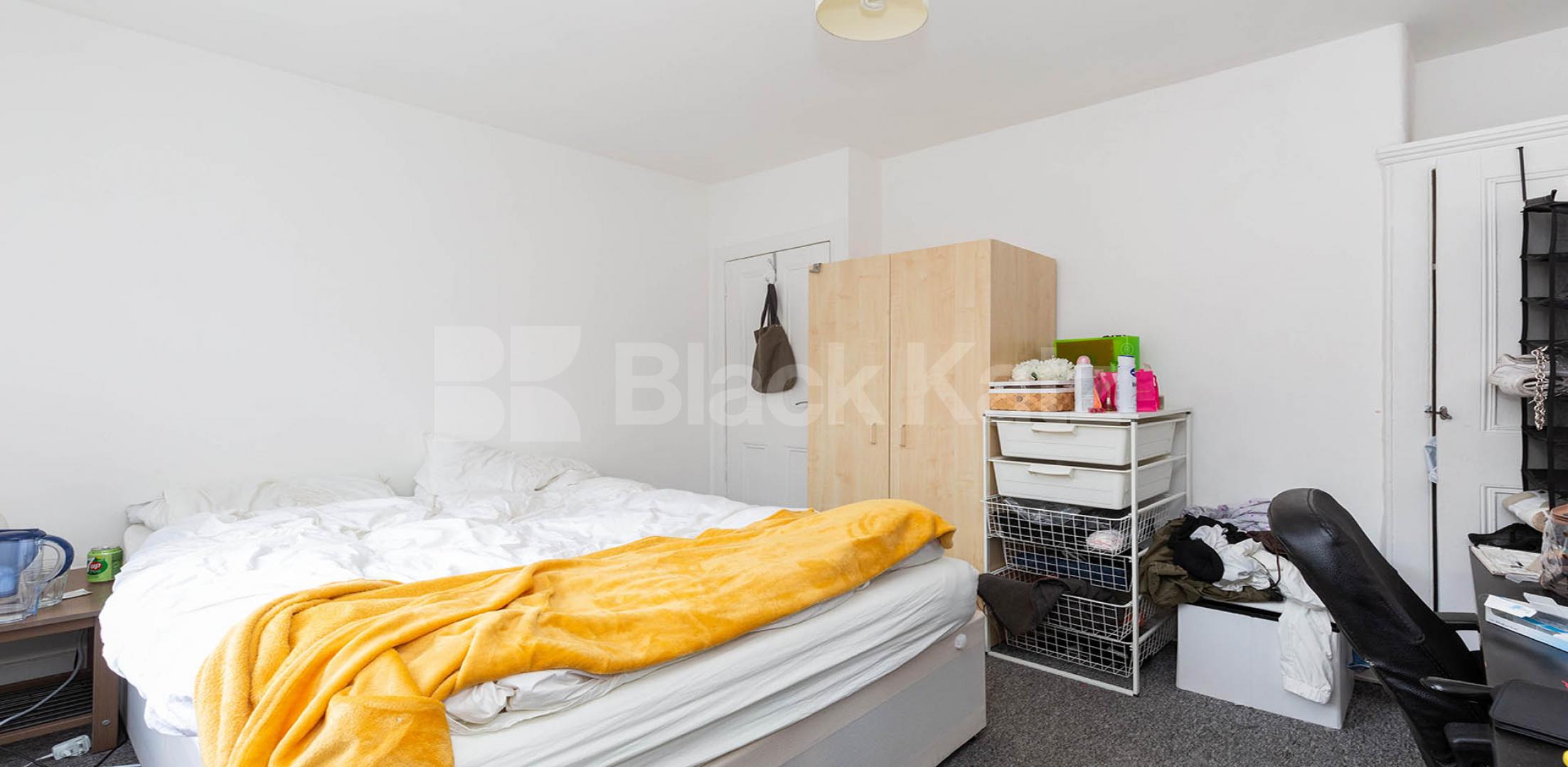 Spacious four bedroom 2 bathroom property set in a period conversion in Camden Agar Grove, Camden